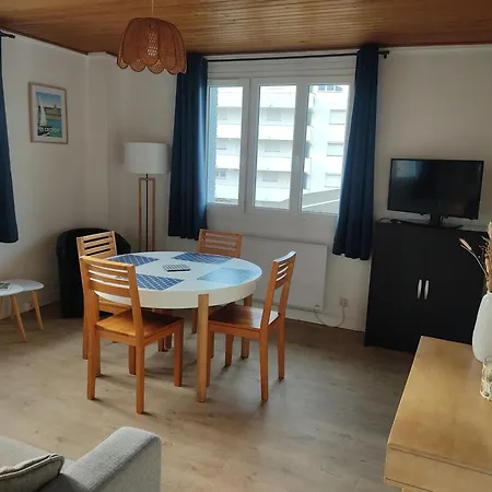 Becassine 50metres Plage,centre. Appartement *